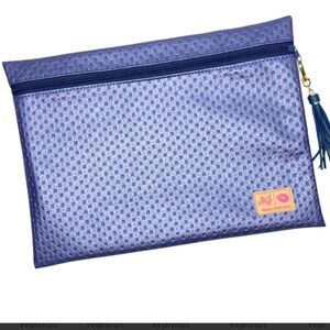 Makeup Junkie Jumbo Blue Diamond